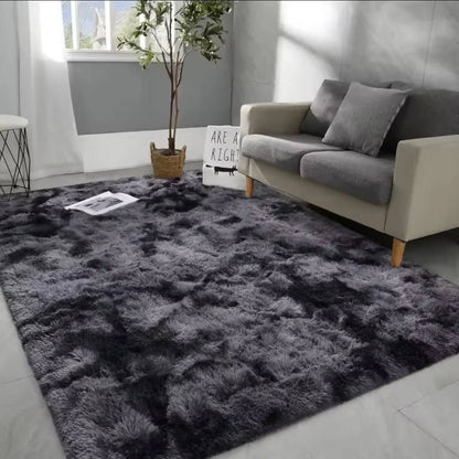 Light weight fluffy rug